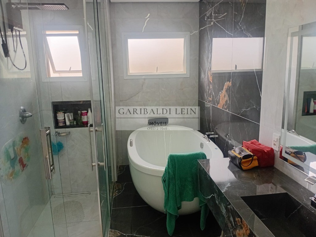 Casa, 3 quartos, 286 m² - Foto 28