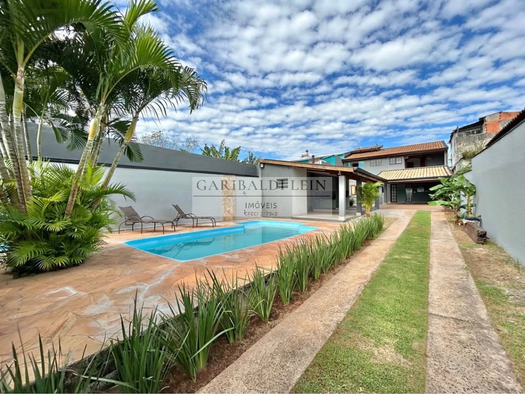 Casa, 3 quartos, 192 m² - Foto 1