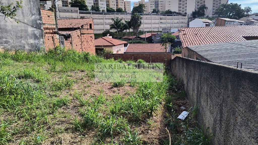 Loteamento e Condomínio, 250 m² - Foto 1