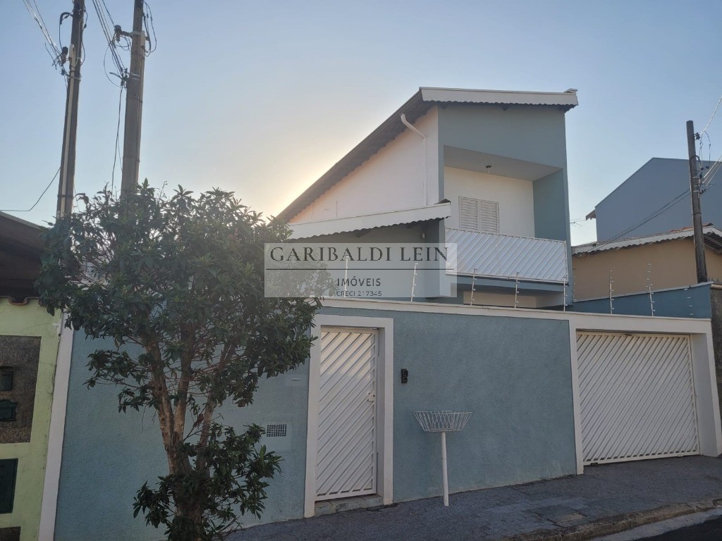 Casa, 4 quartos, 180 m² - Foto 1