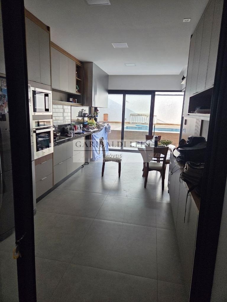 Casa, 3 quartos, 220 m² - Foto 13