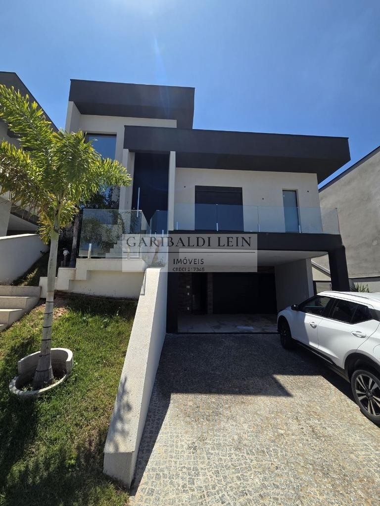 Casa, 3 quartos, 220 m² - Foto 1