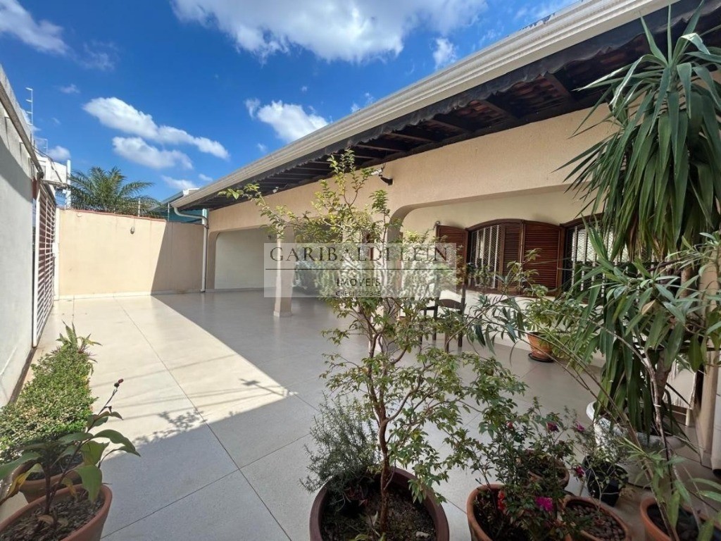 Casa, 4 quartos, 278 m² - Foto 1