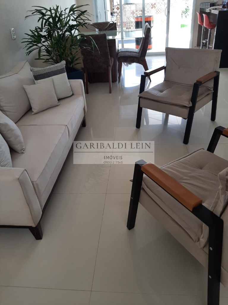 Casa, 3 quartos, 198 m² - Foto 3