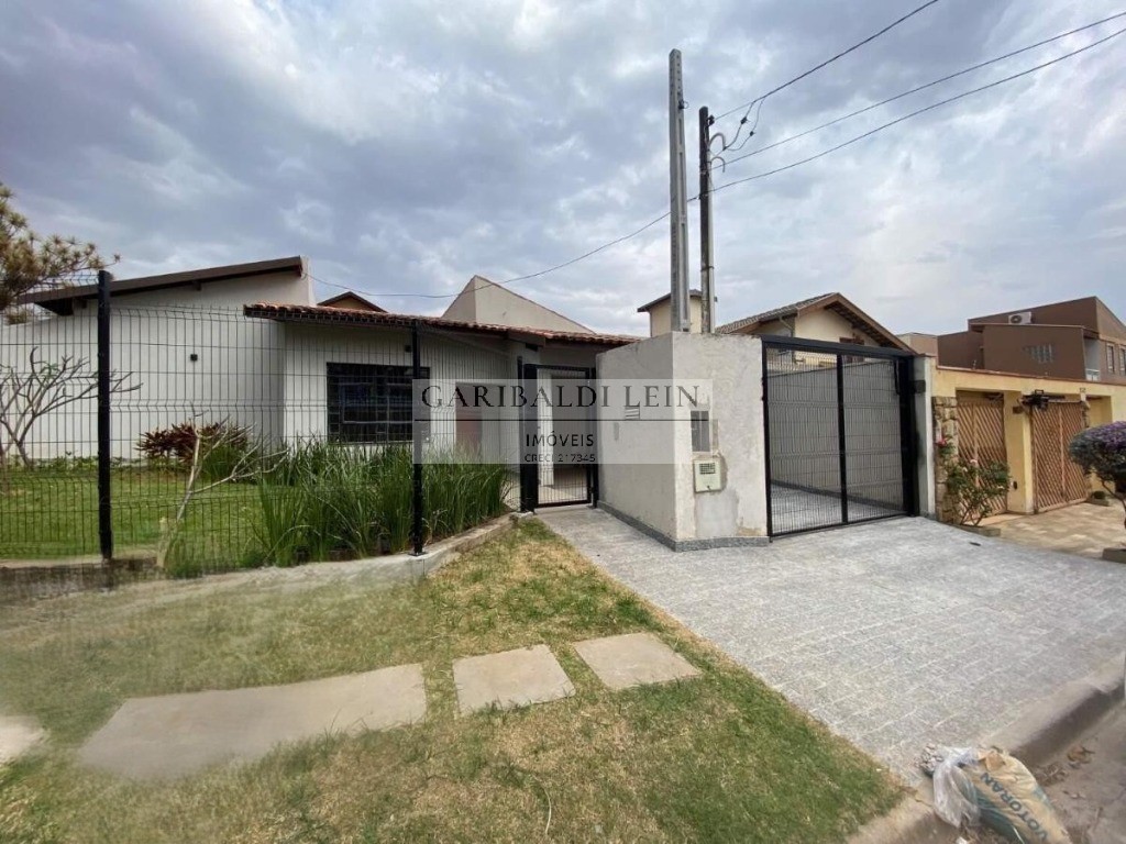 Casa, 3 quartos, 240 m² - Foto 1