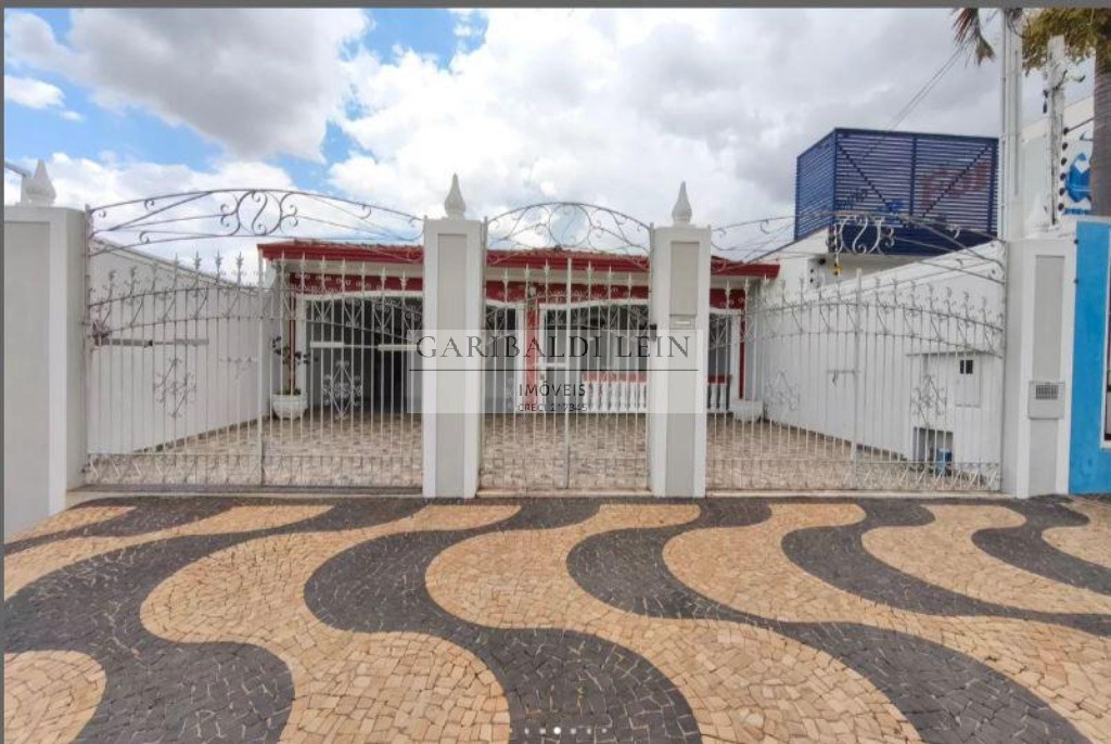 Casa, 3 quartos, 231 m² - Foto 1