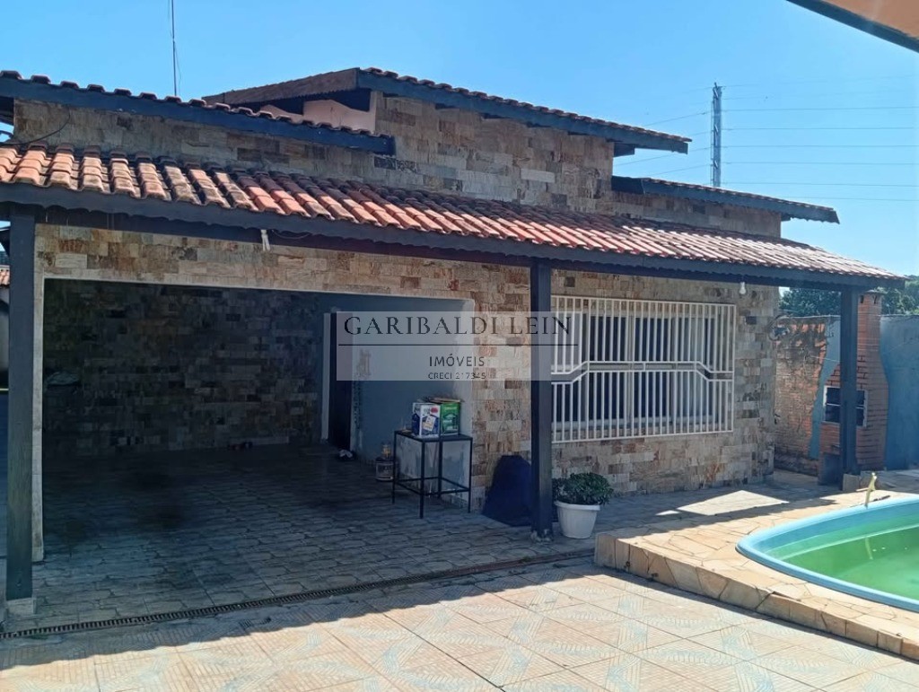 Casa, 3 quartos, 260 m² - Foto 1