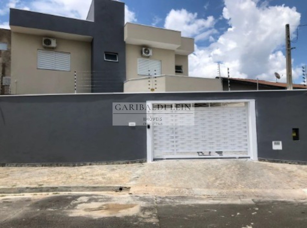 Casa, 4 quartos, 256 m² - Foto 1
