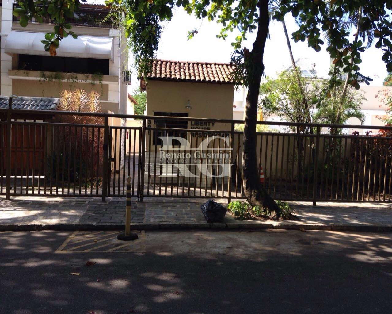Casa, 6 quartos, 260 m² - Foto 21