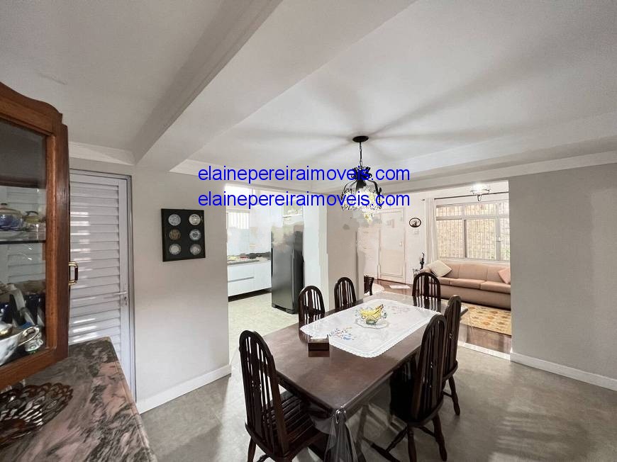 USP-Metro - sobrado 3dts sd 1 suite 2 vagas- quintal -R$ 749mil