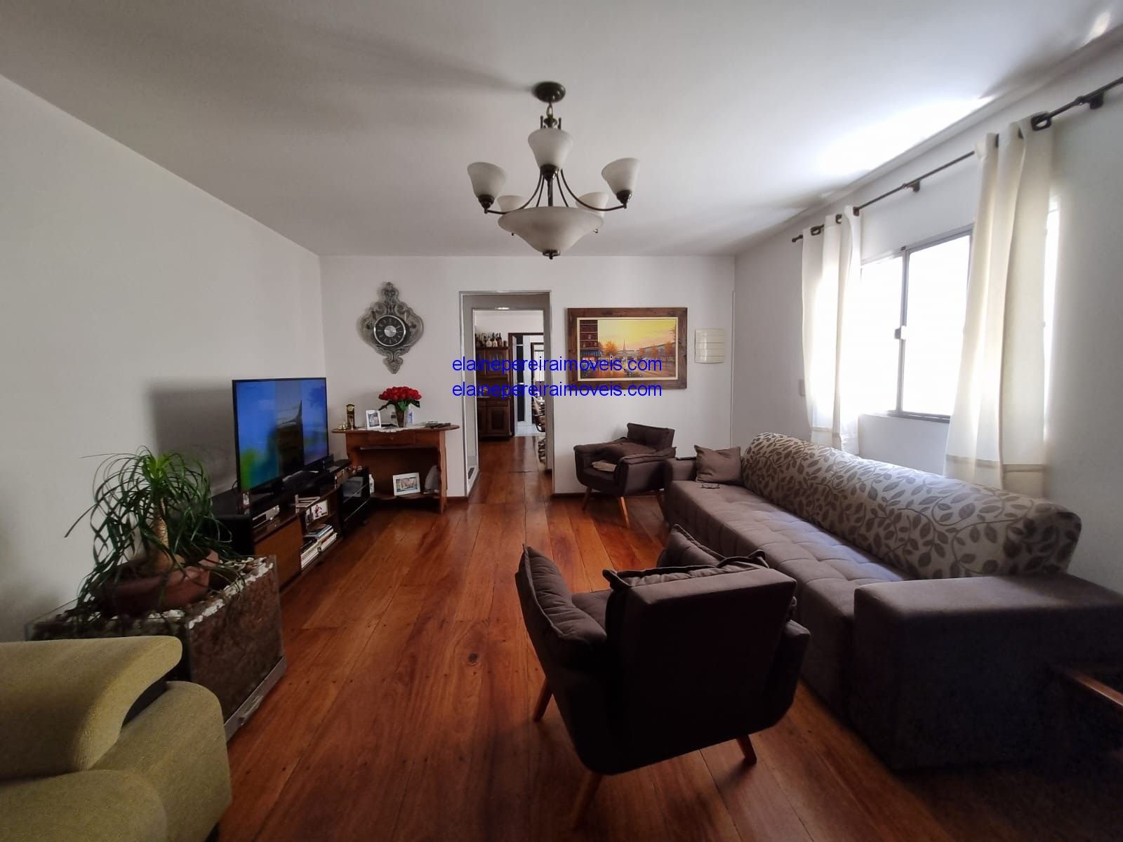 Lado do metro Vila SÕnia - Jardim das Vertentes 3 dts sendo 2 suítes, sala, varanda, quintal por 860.000,00 à venda