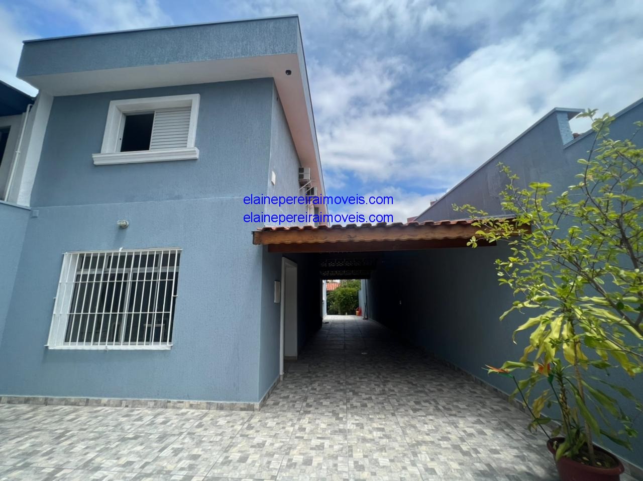 Ao lado  USP-  3dts  1 suite quintal  4 vagas Venda R$ 970mil