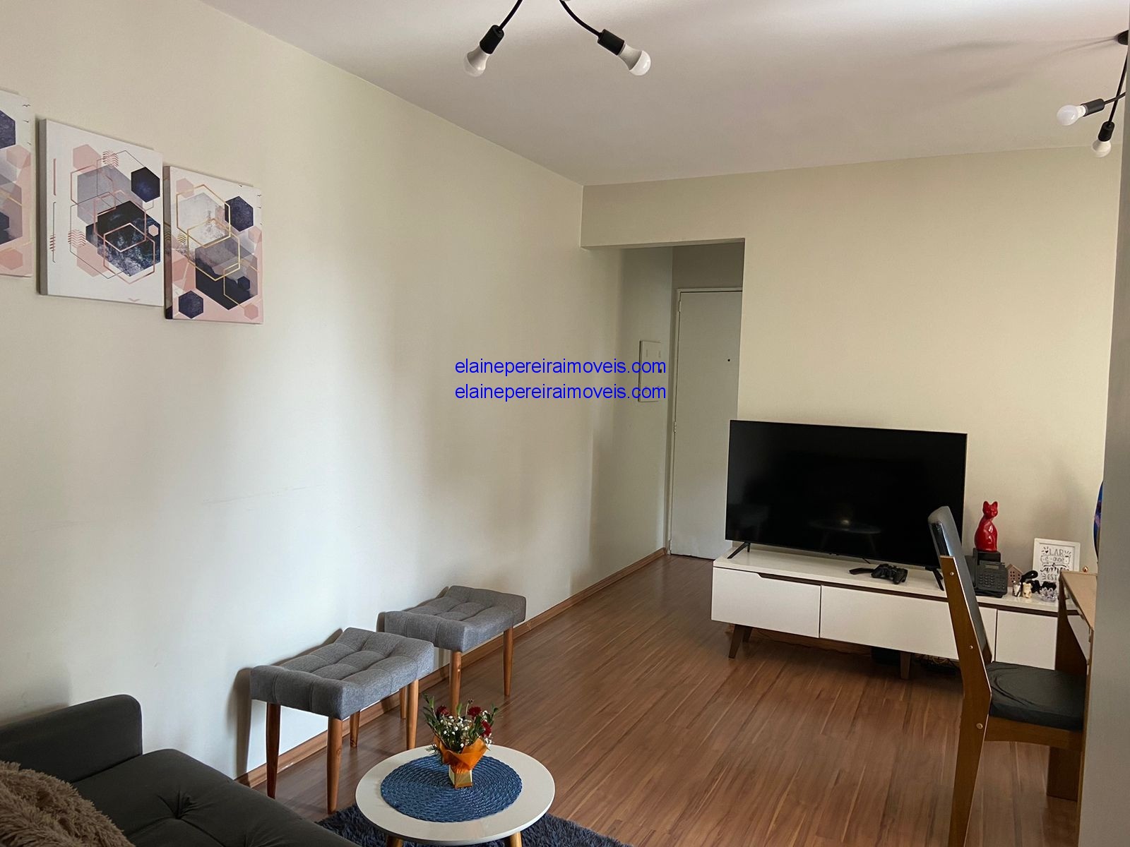 Lado da USP- Apartamento com 2 dorms, sala com varanda 1 vaga - R$ 350.000,00 à venda
