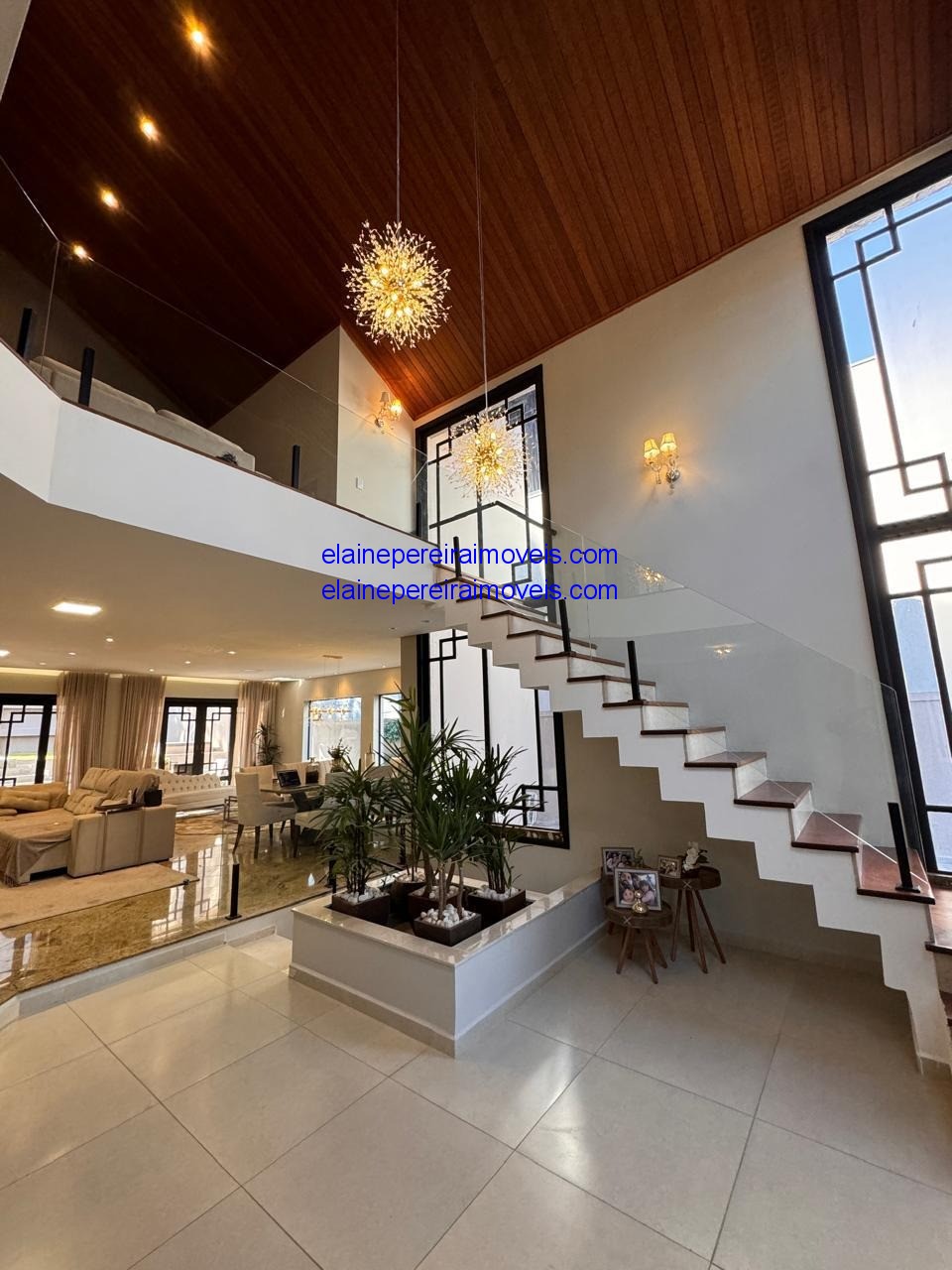 Parque dos Príncipes - Lindo Sobrado 3 dormitórios à venda, 400 m² por R$ 2.500.000,00 -