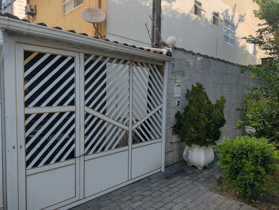 Casa, 4 quartos, 138 m² - Foto 1