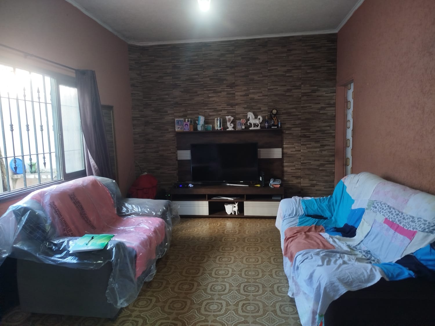 Casa, 2 quartos, 200 m² - Foto 1