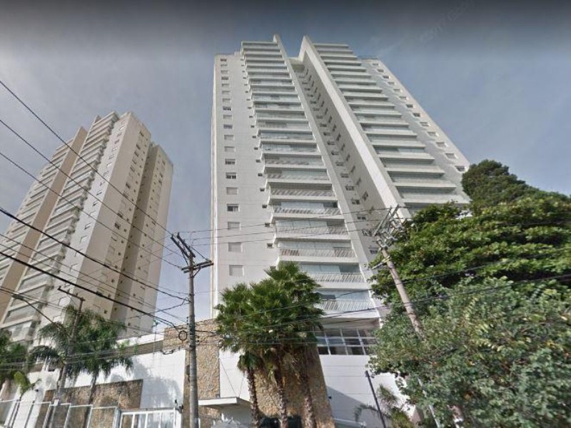 O apartamento possui 127 metros quadrados com 3 suítes, área de serviço, terraço gourmet com churrasqueira a carvão