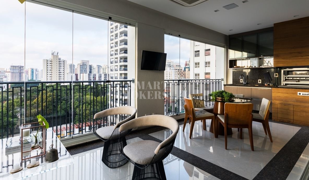 COBERTURA TRIPLEX COM 4 SUÍTES (1 MASTER) Á VENDA, 475 METROS E 6 VAGAS - VILA OLIMPIA - SÃO PAULO/SP