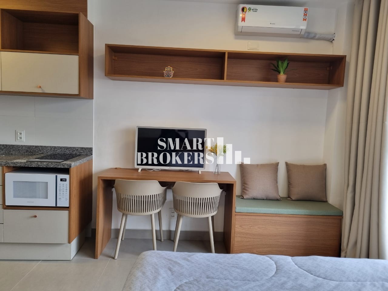 Studio, mobiliado para venda ou locação, 25 metros quadrados - Pinheiros, São Paulo - SP
