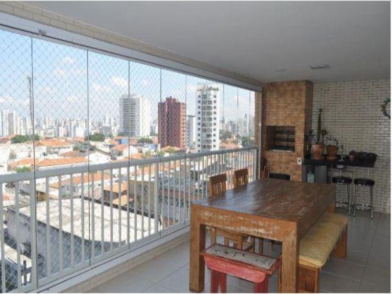 Apartamento de 137 metros, 3 Suítes, 2 vagas Determinadas