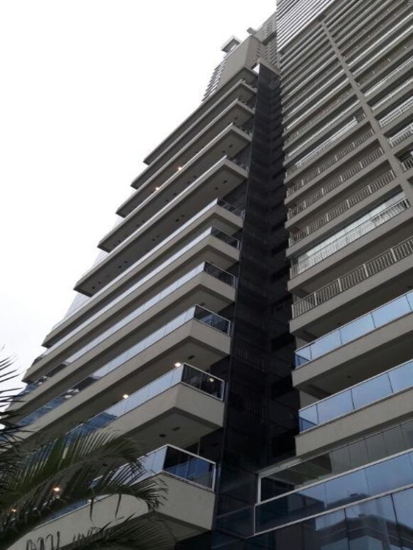 Edifício Horizontes JK , o apartamento possui 54 metros e 1 vaga de garagem