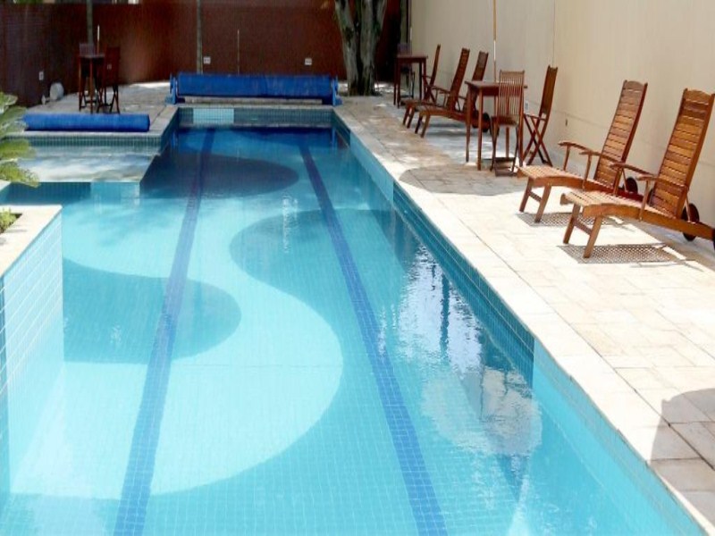 Cobertura Duplex, com 220 metros, 4 suítes, 4 vagas mais depósito privativo
