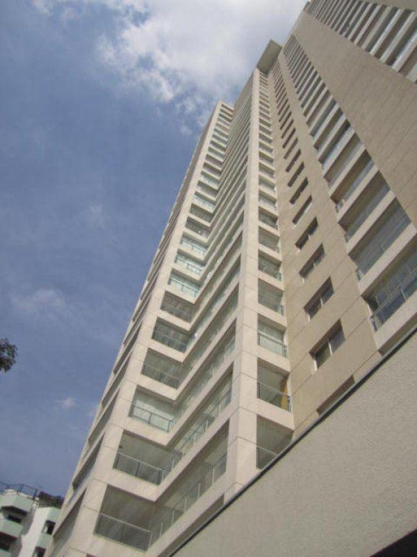 COBERTURA DUPLEX À VENDA COM 4 SUÍTES, 606 METROS E 7 VAGAS - CAMPO BELO - SÃO PAULO/SP