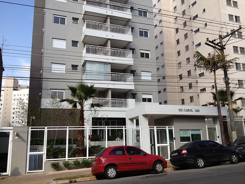 Excelente apartamento todo mobiliado bem localizado com farto comércio, condução, padarias e supermercados