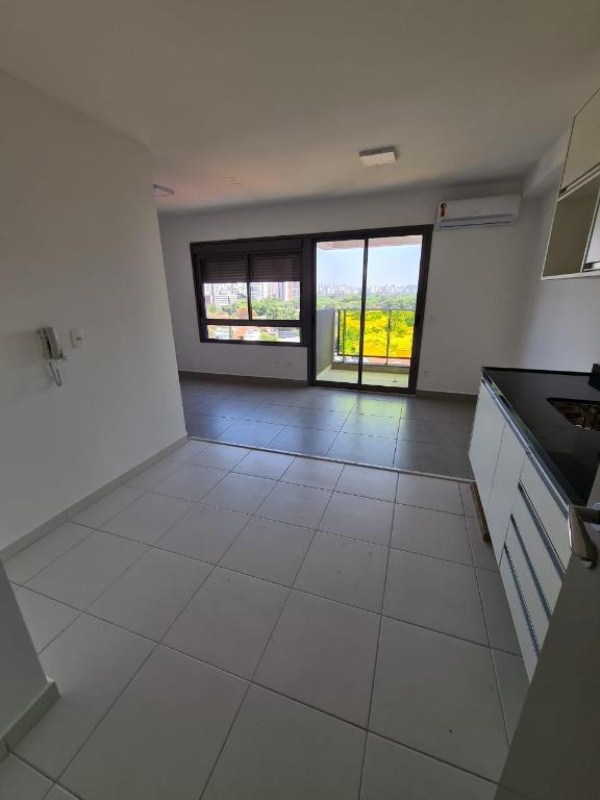 O Studio possui 35 metros quadrados com terraço e 1 vaga de garagem.I