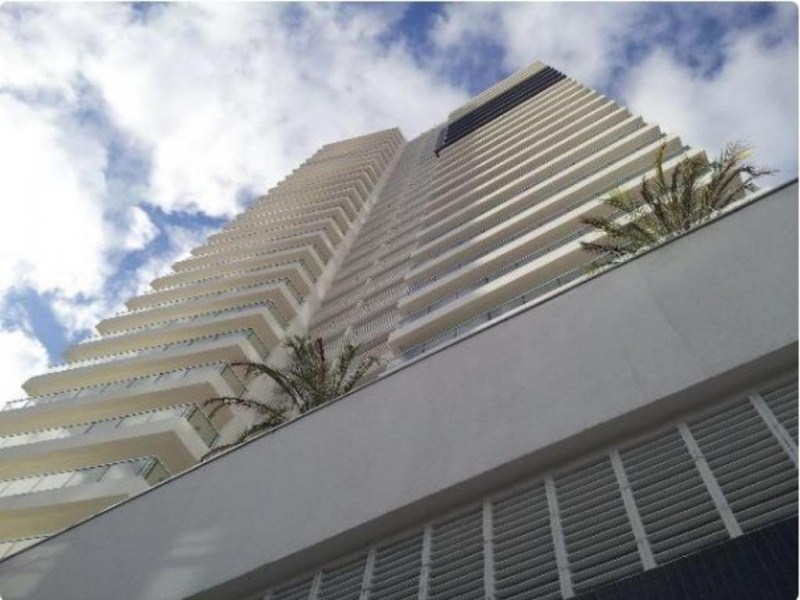 APARTAMENTO À VENDA COM 3 SUÍTES, 210 METROS E 3 VAGAS - CAMPO BELO - SÃO PAULO/SP