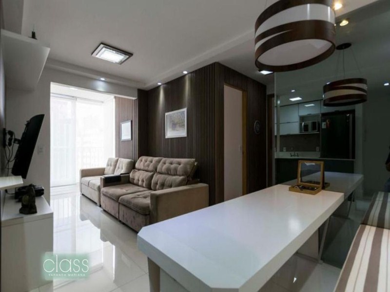 O apartamento possui 64 metros quadrados com 2 dormitórios 1 suíte, área de serviço, terraço e 2 vagas de garagem + deposito