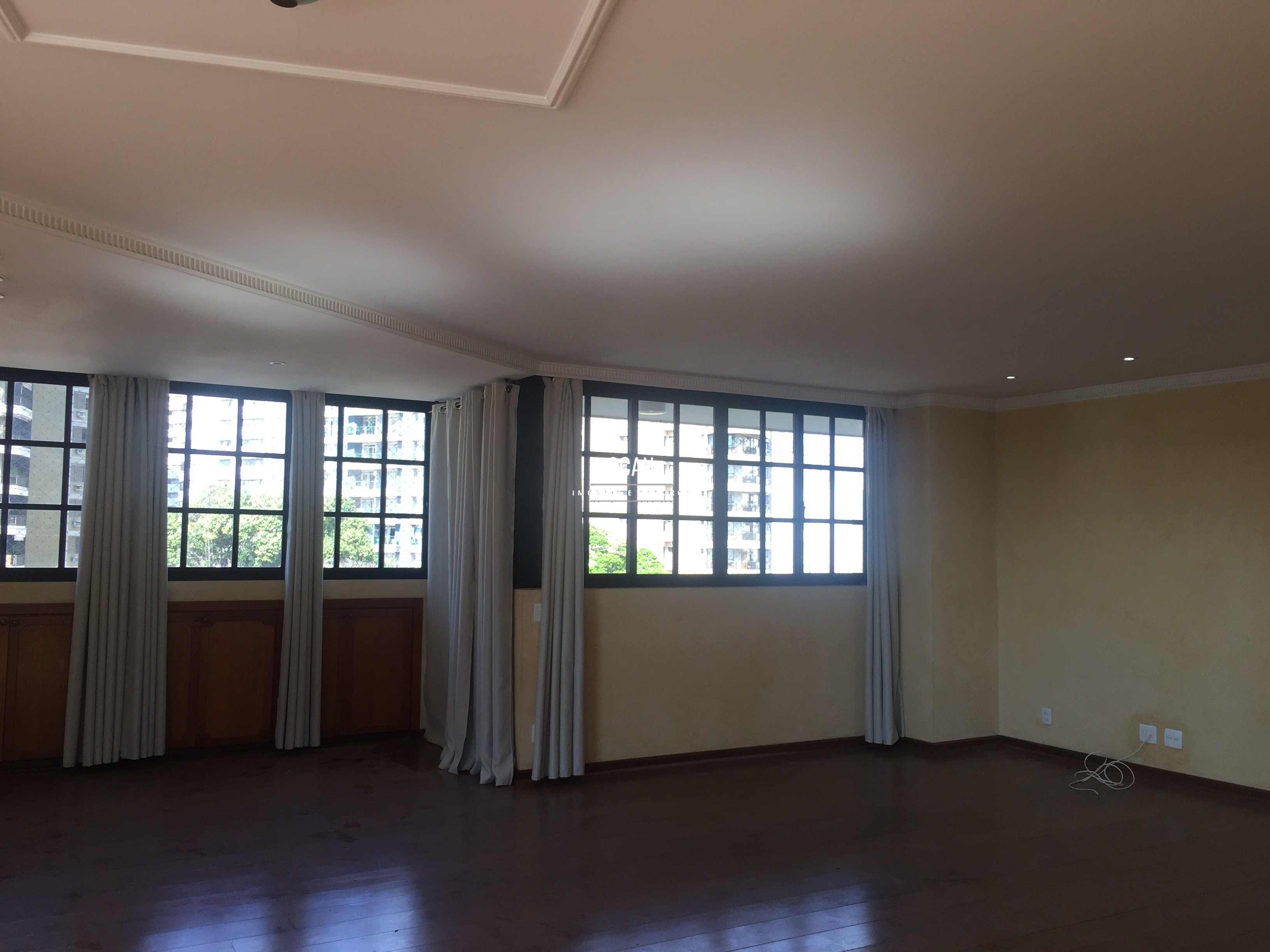 Apartamento de 4 quartos, 284m² no bairro CAMBUÍ, em Campinas | Eu Corretor