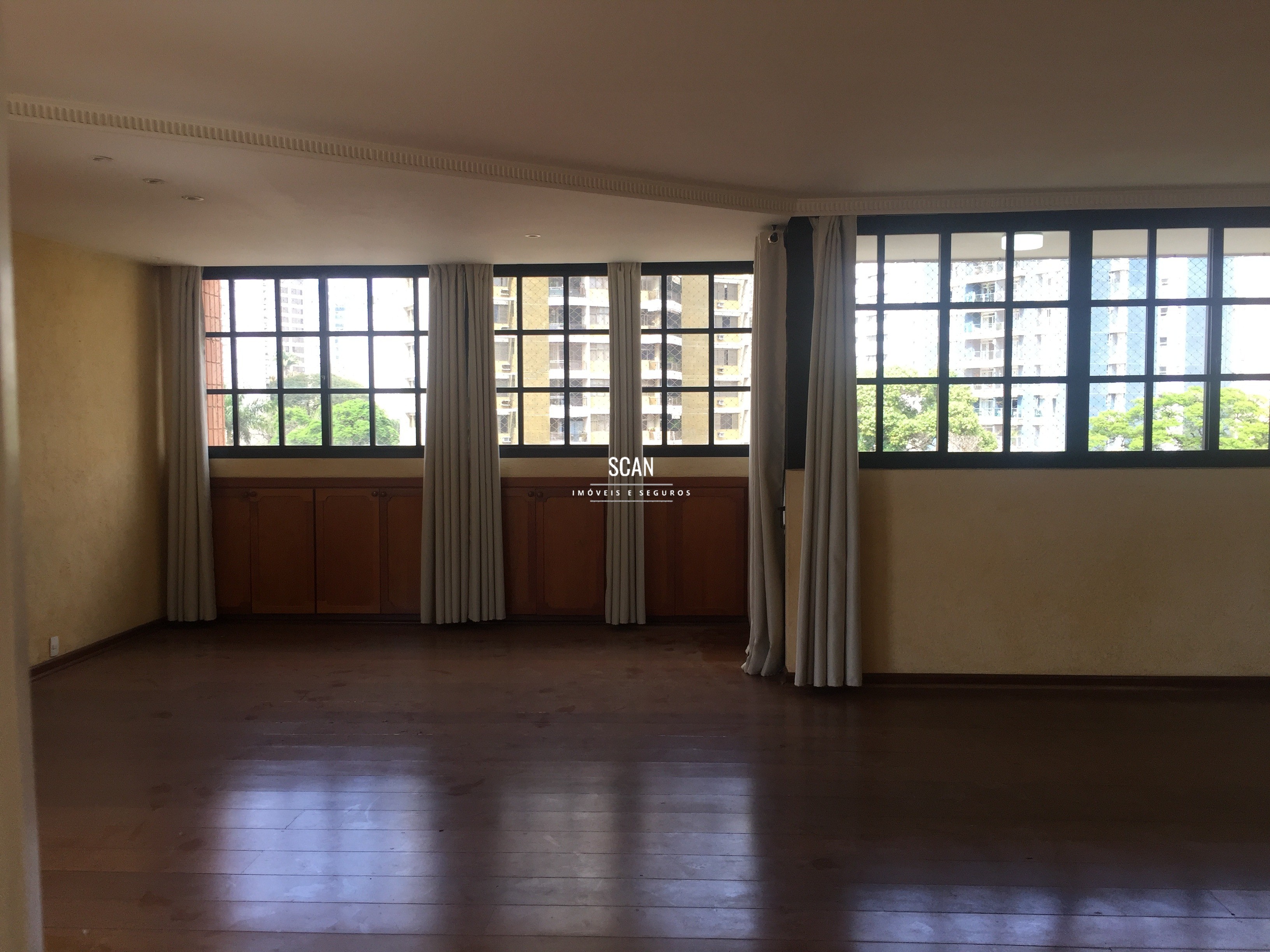 Apartamento de 4 quartos, 284m² no bairro CAMBUÍ, em Campinas | Eu Corretor
