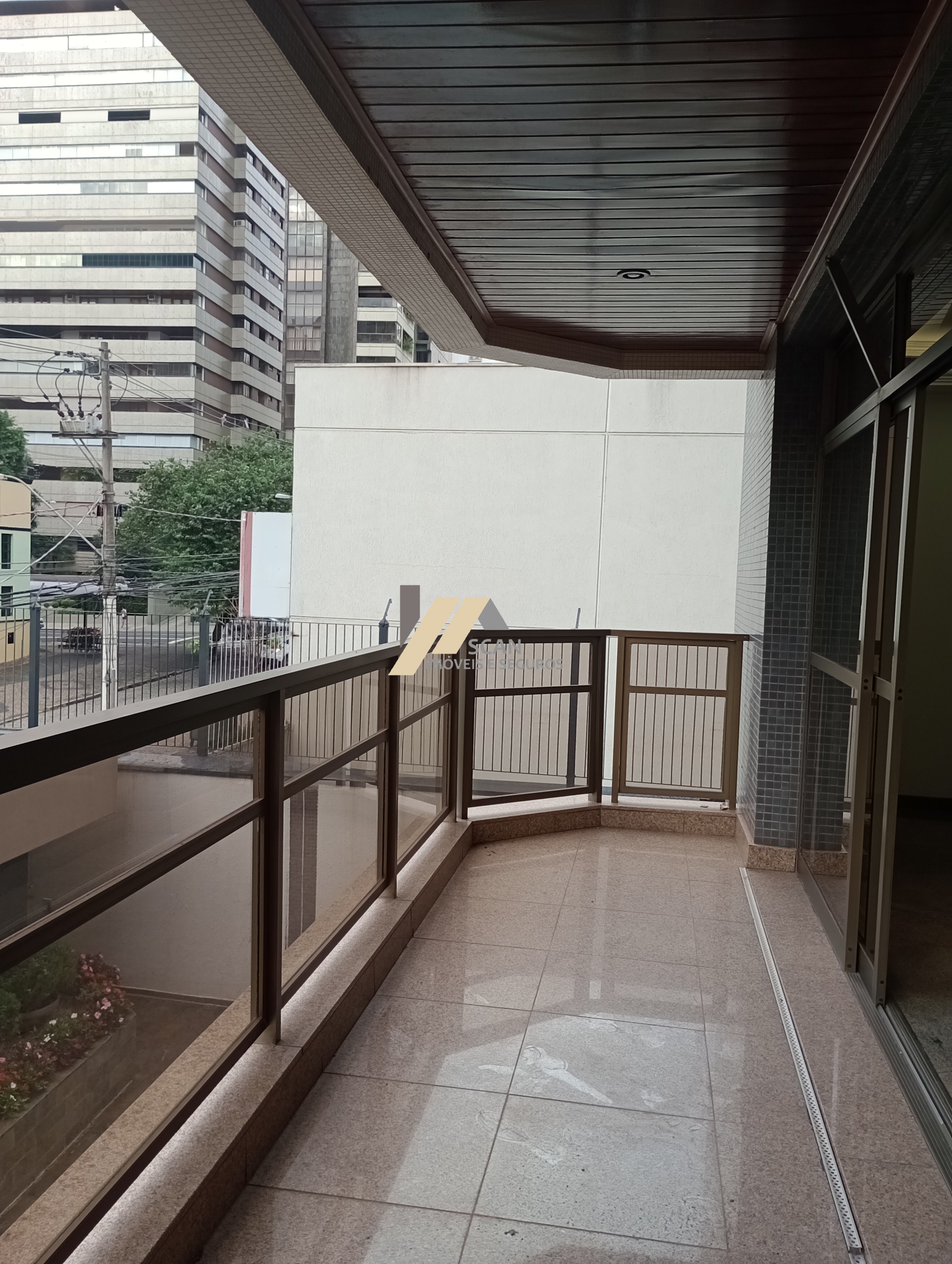 Apartamento de 4 quartos, 274m² no bairro CAMBUÍ, em Campinas | Eu Corretor