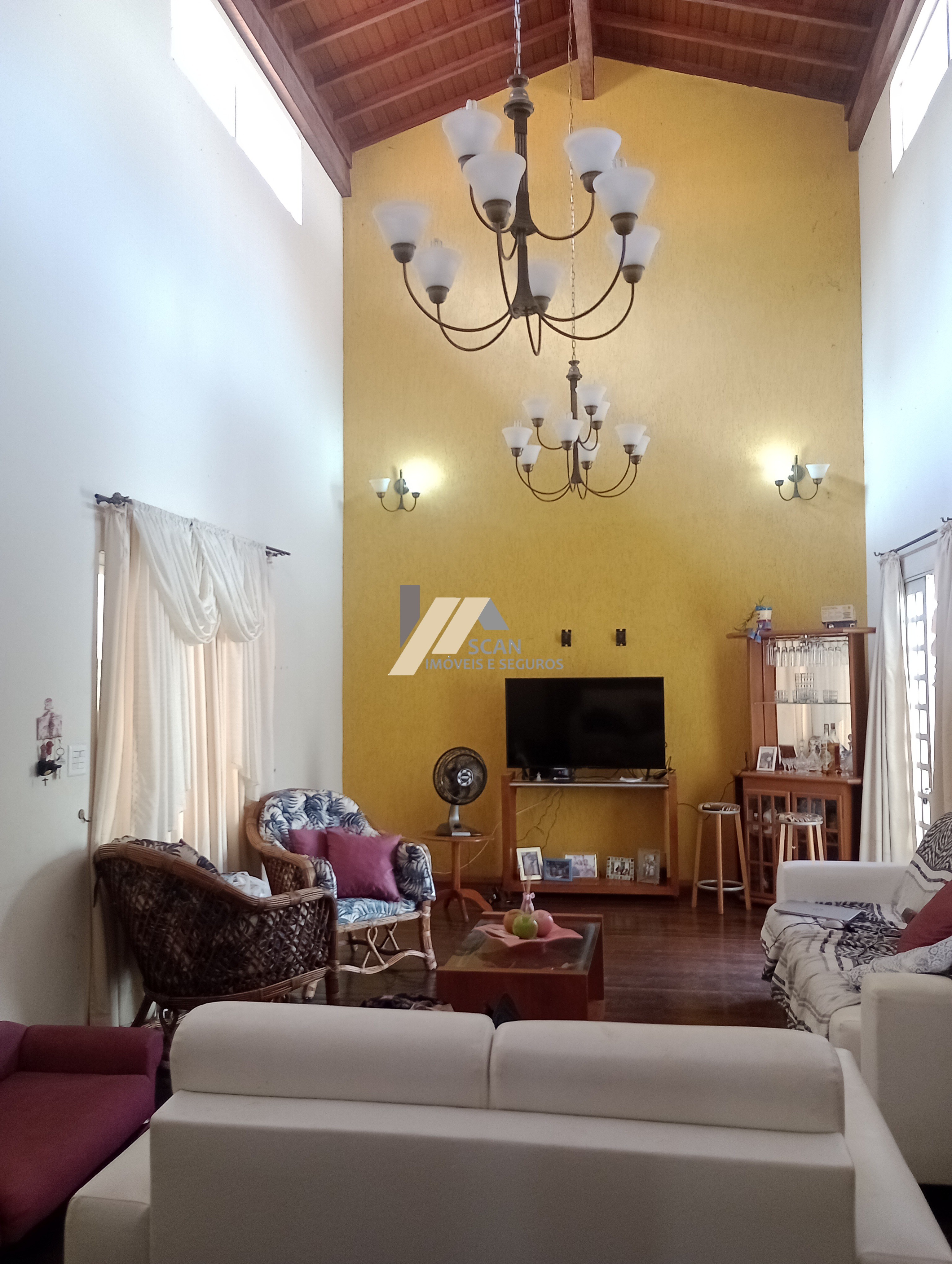 Casa de 4 quartos, 180m² no bairro MANSÕES SANTO ANTÔNIO, em Campinas | Eu Corretor