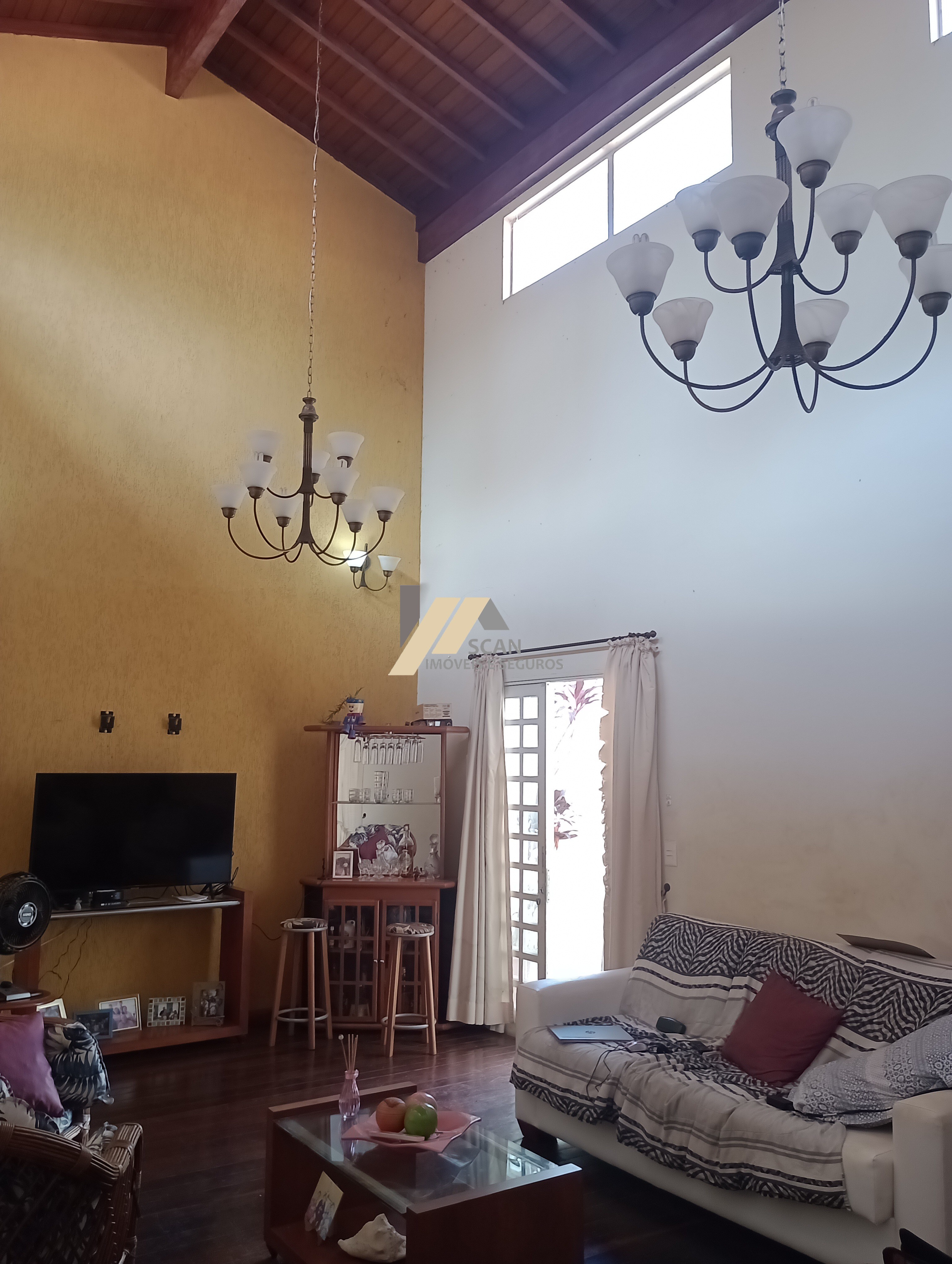 Casa de 4 quartos, 180m² no bairro MANSÕES SANTO ANTÔNIO, em Campinas | Eu Corretor