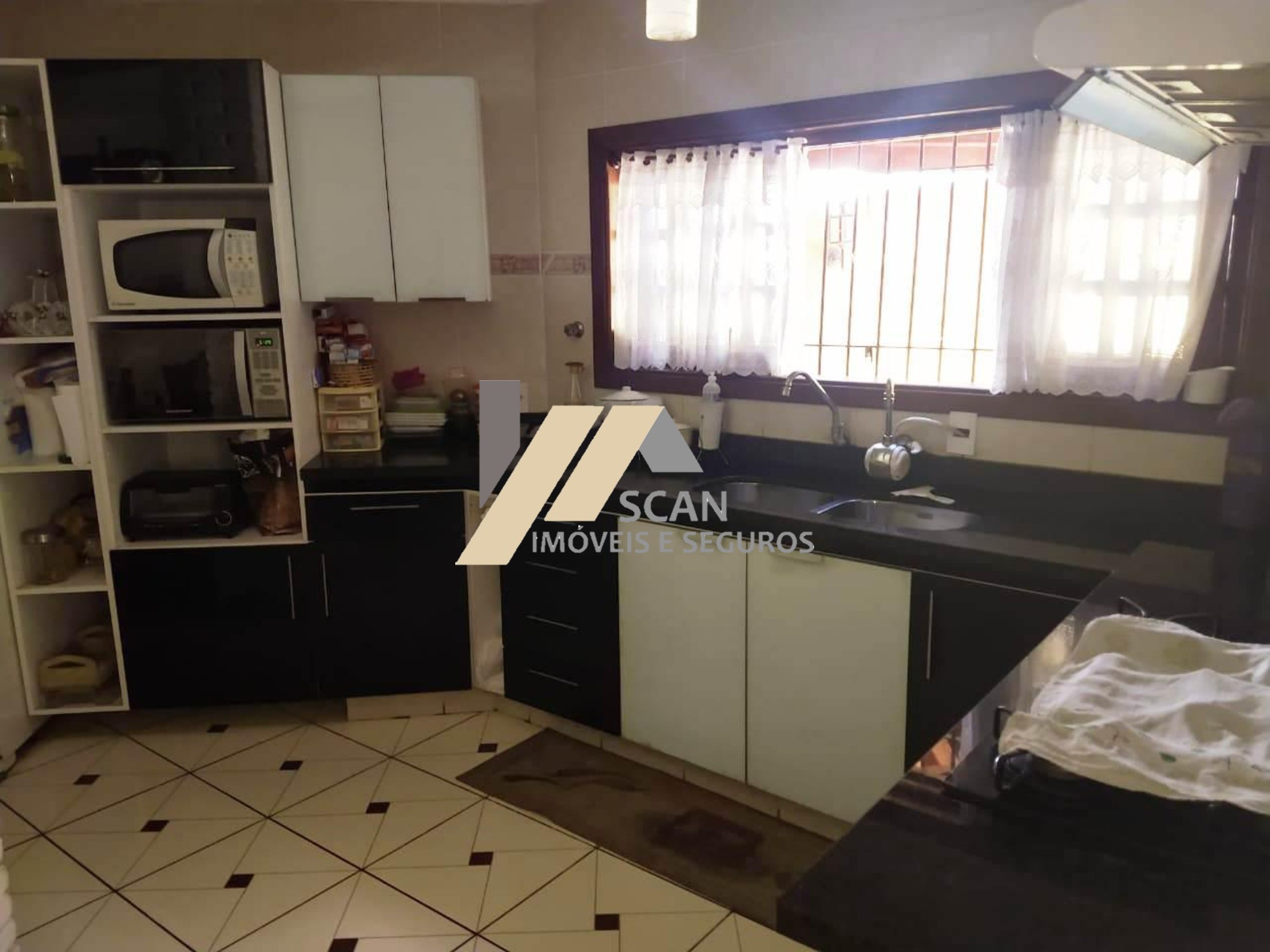 Casa de 4 quartos, 389m² no bairro JARDIM CARLOS GOMES, em Campinas | Eu Corretor