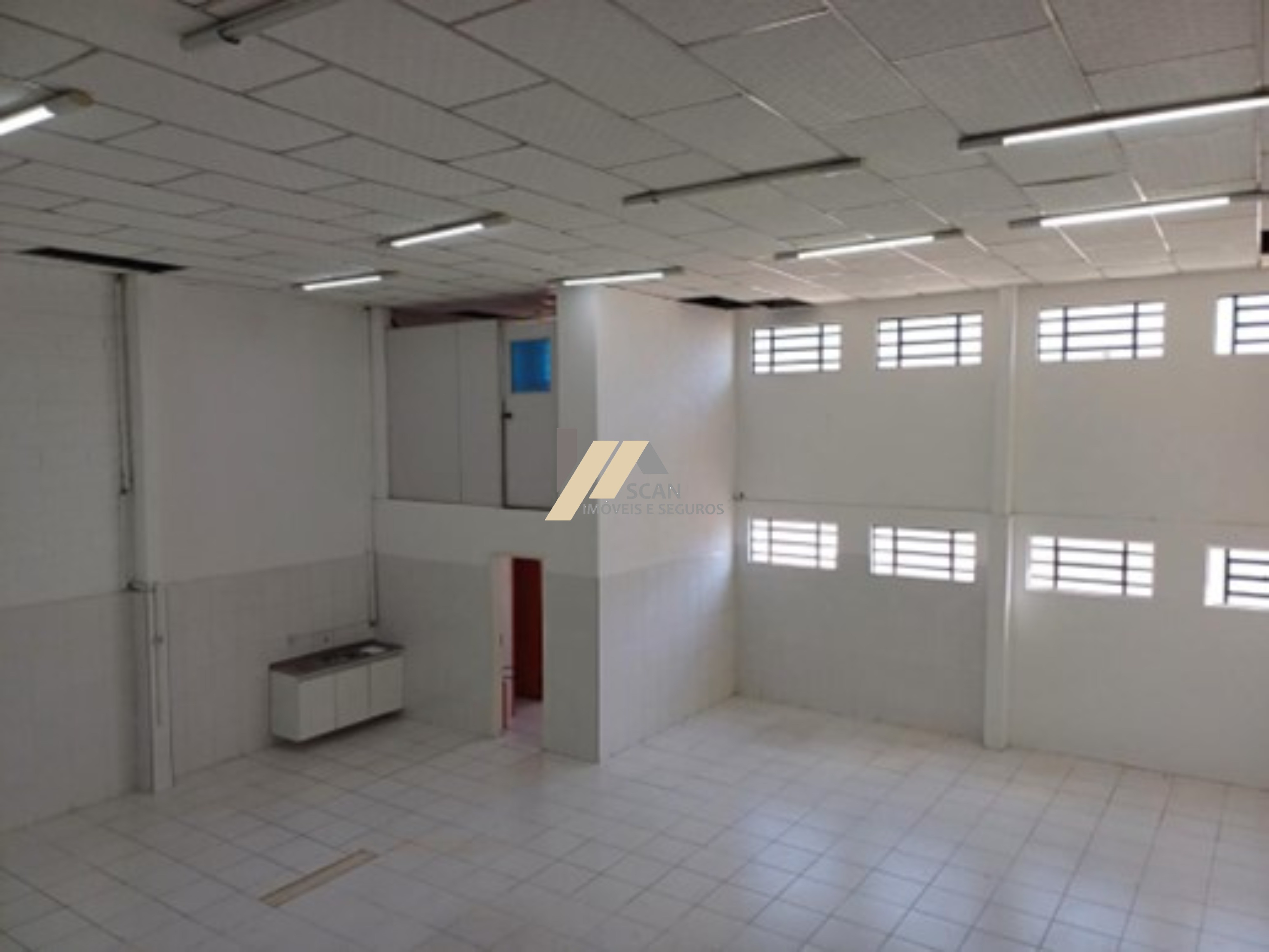 Galpão / Depósito / Armazém de 370m² no bairro JARDIM DO TREVO, em Campinas | Eu Corretor