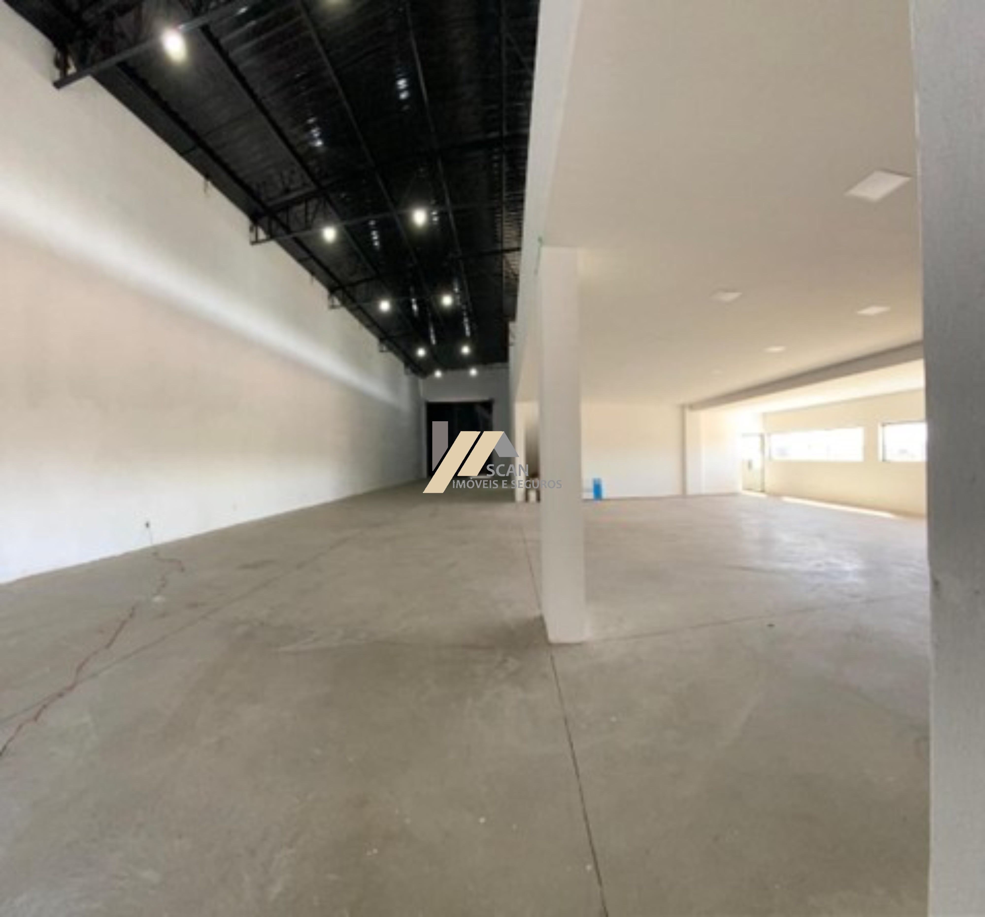 Galpão / Depósito / Armazém de 750m² no bairro CENTRO INDUSTRIAL DE LIMEIRA - CIL, em Limeira | Eu Corretor