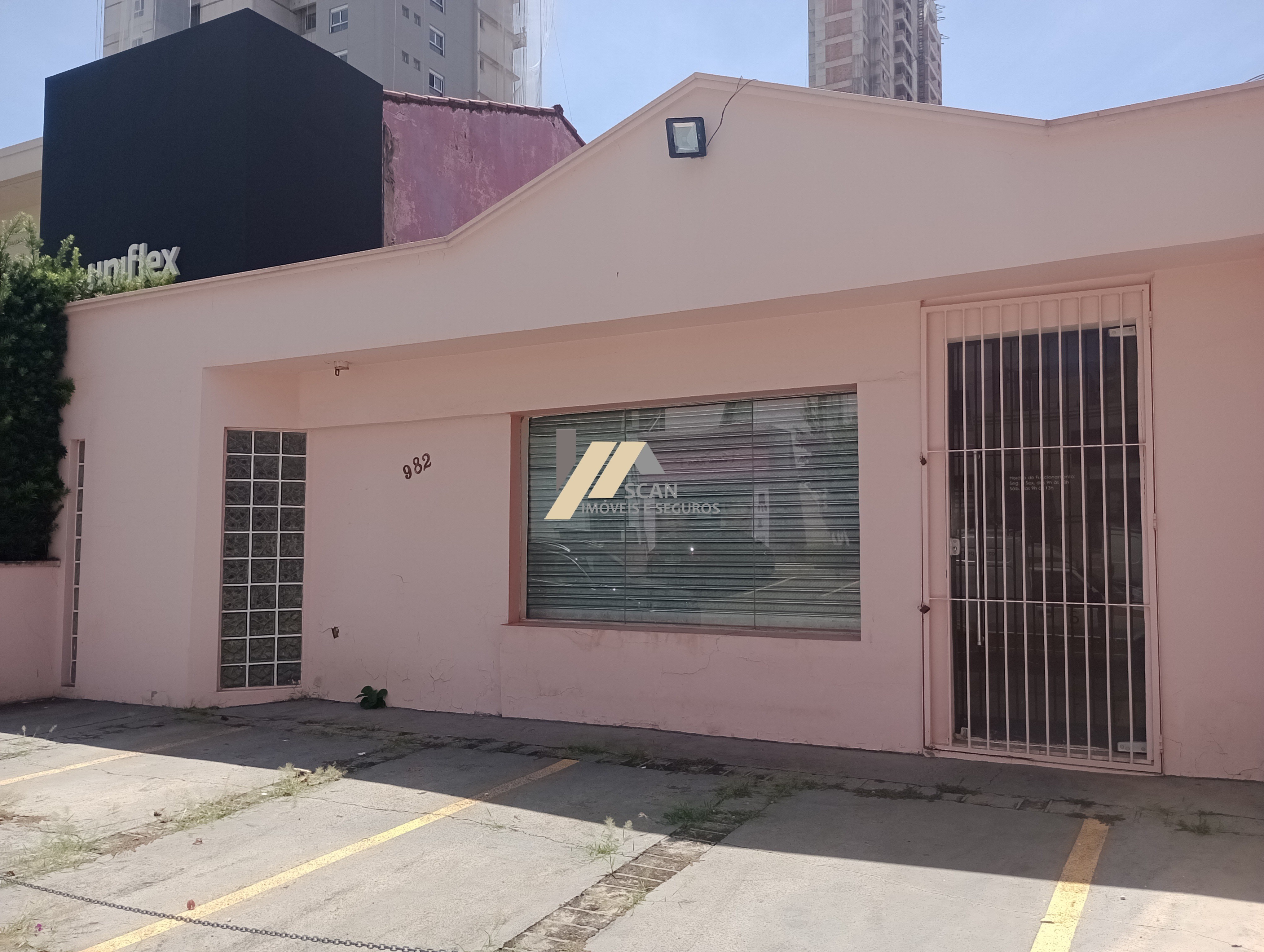 Imóvel Comercial de 4 quartos, 313m² no bairro CAMBUÍ, em Campinas | Eu Corretor