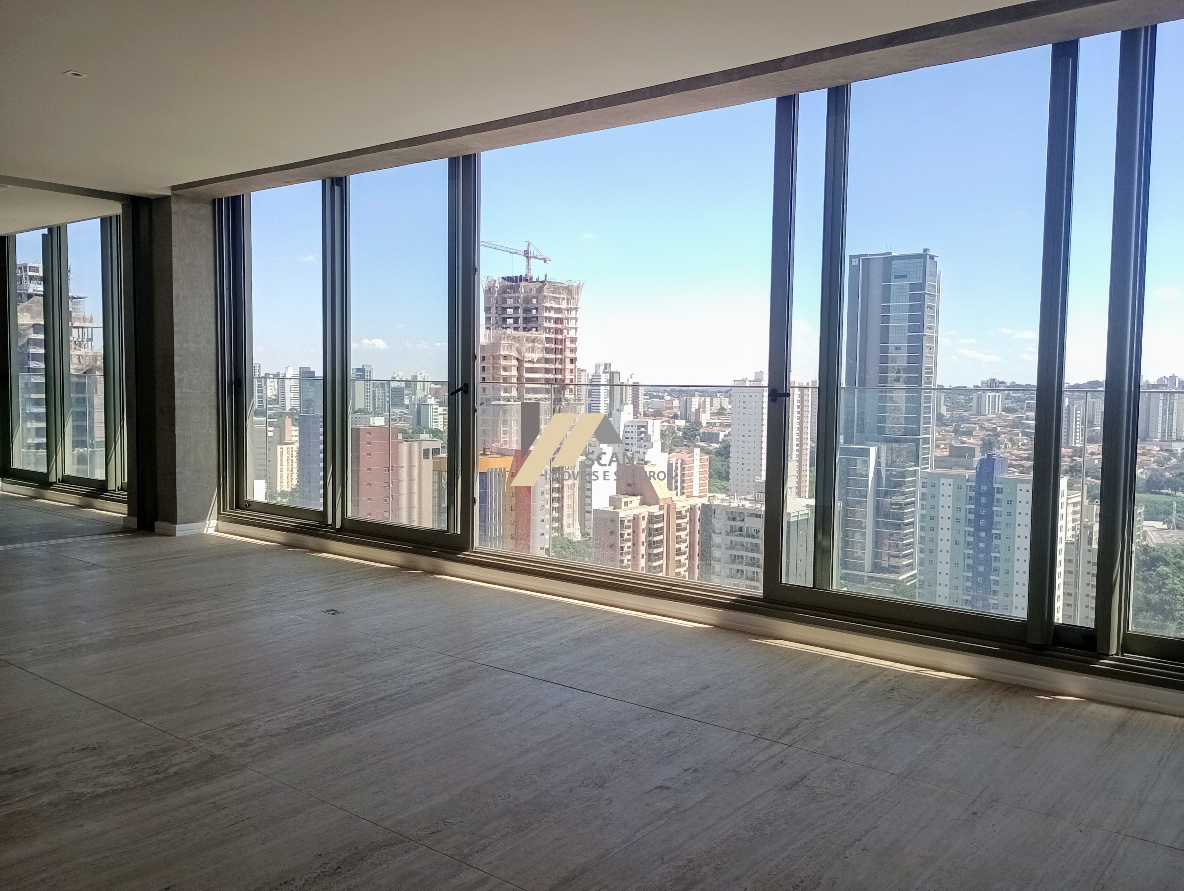 Apartamento de 3 quartos, 257m² no bairro CAMBUÍ, em Campinas | Eu Corretor