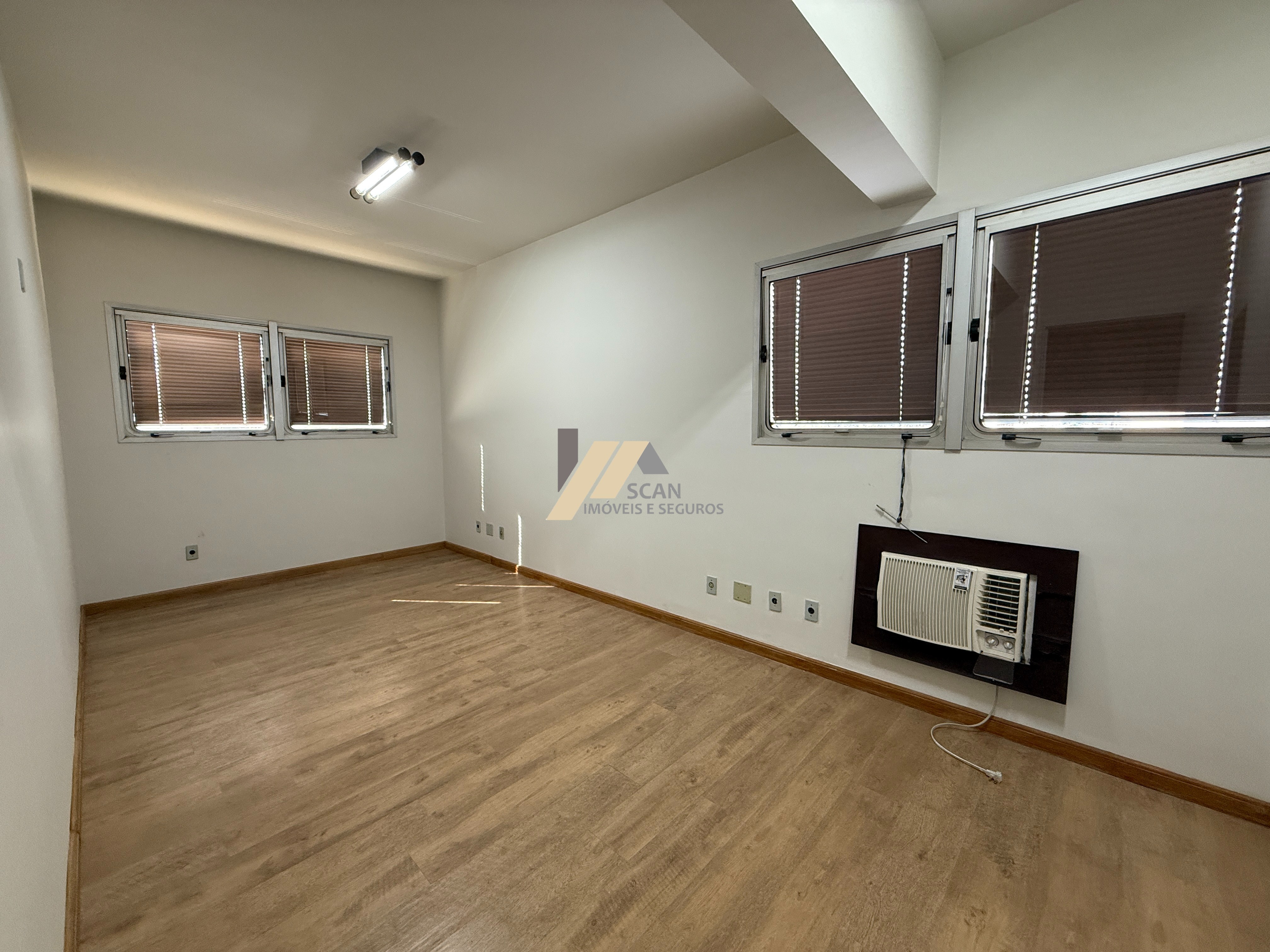 Sala Comercial de 140m² no bairro CAMBUÍ, em Campinas | Eu Corretor