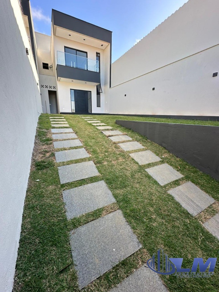 Casa à venda com 3 quartos, 53m² - Foto 2