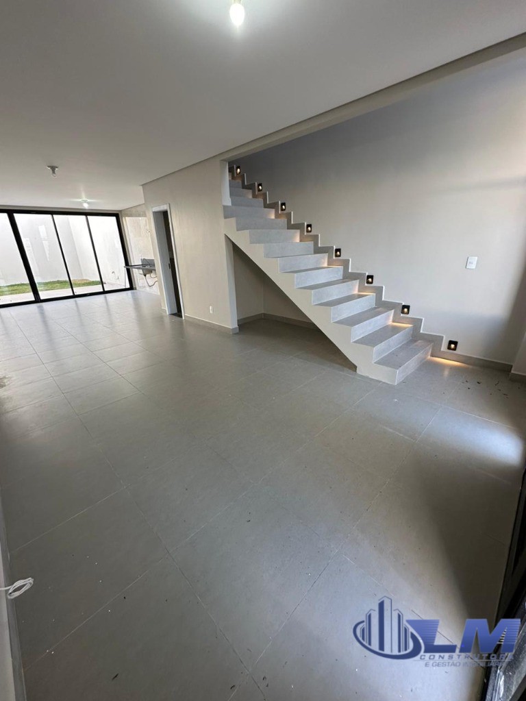 Casa à venda com 3 quartos, 53m² - Foto 9