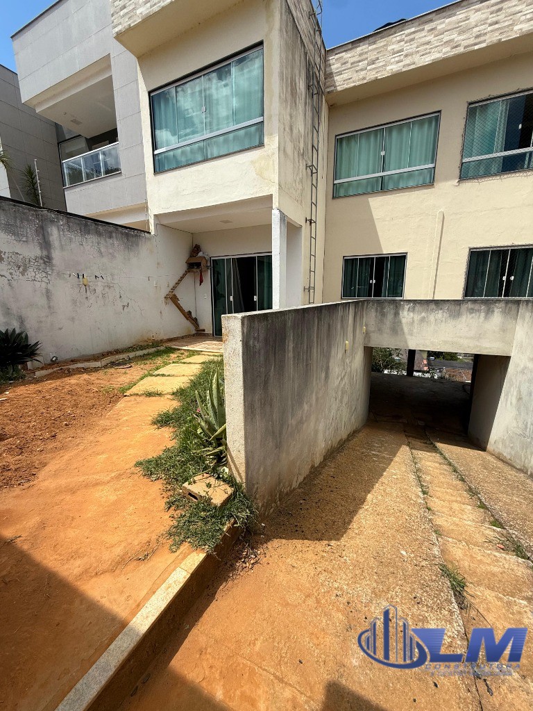 Casa, 3 quartos, 114 m² - Foto 1