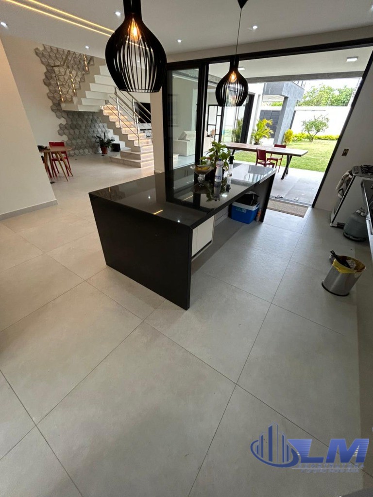 Casa, 4 quartos, 295 m² - Foto 9