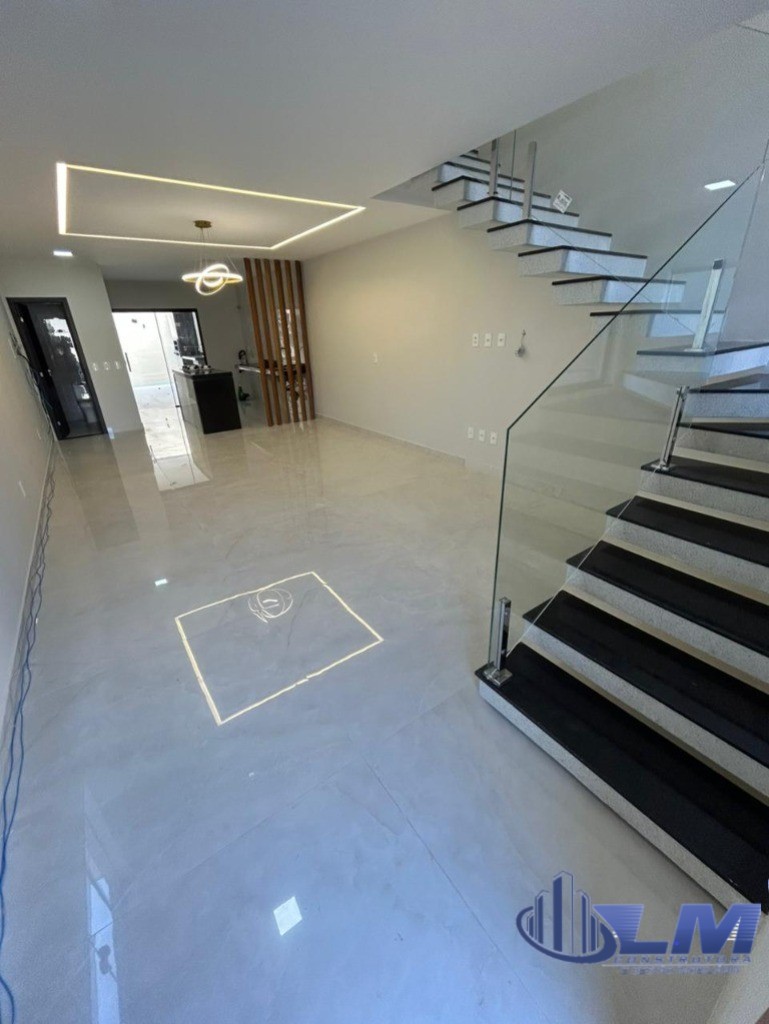 Casa, 3 quartos, 105 m² - Foto 2