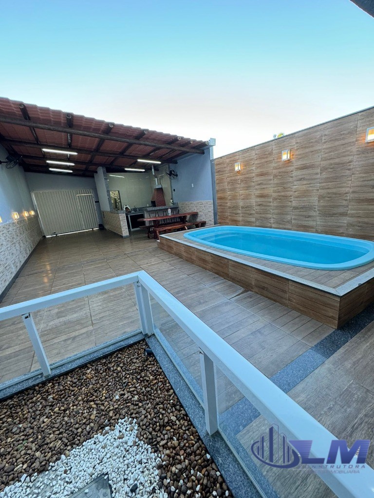 Casa, 3 quartos, 198 m² - Foto 2