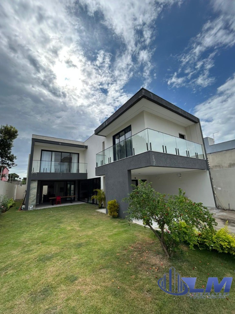Casa, 4 quartos, 295 m² - Foto 1
