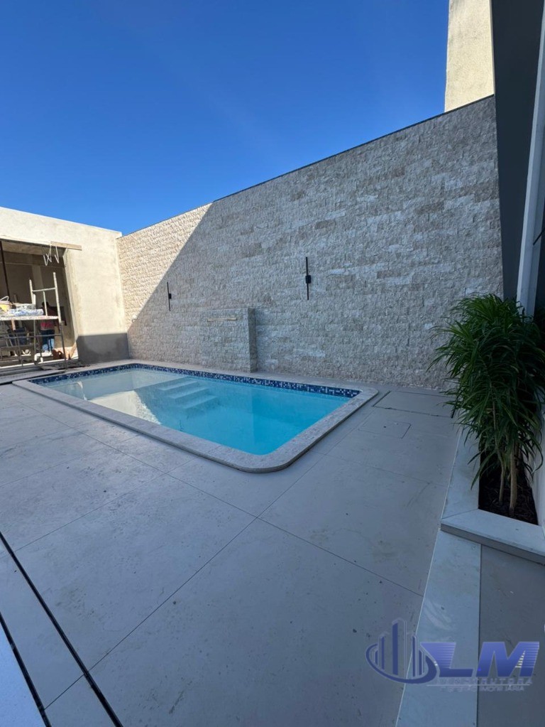 Casa, 3 quartos, 247 m² - Foto 4